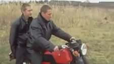 Rus Motoruyla Şov Nasıl Yapılır?