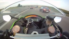 299 km hızla Audi'yi Kawasaki ile geçememek