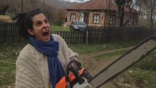 Başkaları sevgilime yavşayınca ben..