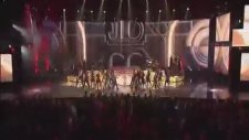 Jennifer Lopez Amerika Müzik Ödüllerinde