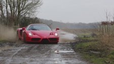 Çamurda Ferrari İle Şov Yapmak!