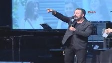 Cem Yılmaz Yine Kırdı Geçirdi