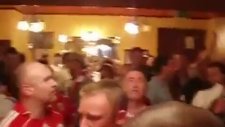 Liverpool Taraftarından İstanbul Marşı