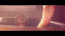 Shakira - Addicted To You
