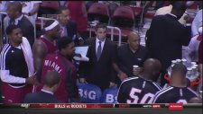 LeBron James Chalmers'ın Üstüne Yürüyor