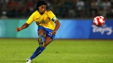 Ronaldinho'dan Muhteşem Frikik Golü