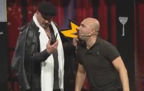 Keller Eller'in Taklit Performansı