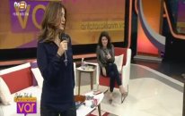 Nadide Sultan - Taşındım Yüreğinden (Anlatacaklarım Var Tv8)