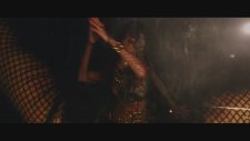 Rihanna - Pour It Up (Explicit)