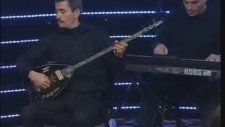 Küreli Kızlar - Karadır Kaşların