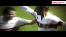 Ünlü Futbolcu Eşcinsel Olduğunu Açıkladı
