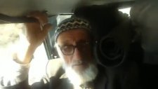 Otostopçu Dede Küfür Ediyor