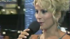 Ayşen Birgör - Bir Garip Yolcuyum Ayşen Birgör - Bir Garip Yolcuyum