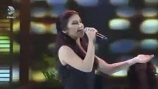 İrem Derici - Sevgi Olsun Taştan Olsun (Canlı Performans)