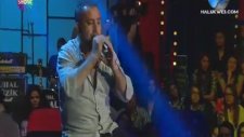Haluk Levent - Sevemem Senden Başka (Canlı Performans)