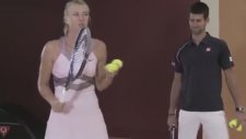 Novak Djokovic ve Maria Sharapova'dan Raketlerle Bowling Şov