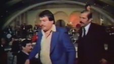 Ferdi Tayfur - Her Saat Başında (Hatırla Beni)