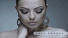 Ebru Gündeş - Gidiyor Gönlümün Efendisi