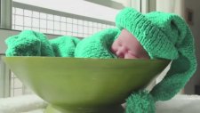 Mozart - For Baby Does Relax And Makes My Baby Sleep Like An Angel