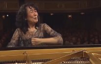 Mozart - Piano Concerto No 13 C Major K 415 Camerata Salzburg, Mitsuko Uchida