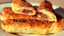 Kıymalı Börek Tarifi - Hazır Yufkalı Börek Yapımı
