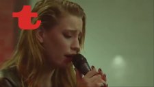 Serenay Sarıkaya - İsyan