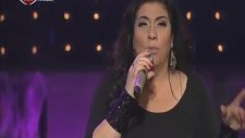 Işın Karaca & Ece Seçkin - Bambaşka Biri (Canlı Performans)