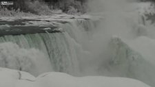 Niagara Şelalesi Dondu!