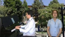 Piyanist İle Şarkılar Bekledimde Gelmedin Şarkıcı: Oya Türk Sanat Müziği Sanaat Güneşi Şarkı Sözleri