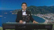 Muhabbet Bağına Girdim Bu Gece Ararım Sorarım Seni Her Yerde Piyano Yetenek,piyanist Çoçuk,kü