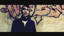 Mania Manzer - Aslında (Video)