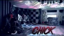 Rihanna - Who's That Chick Ft. David Guetta