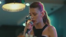 Serenay Sarıkaya - Masum Değiliz