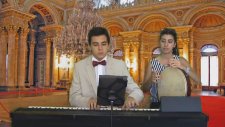 YEŞİLÇAM FİLM Müziği SENEDE BİR GÜN Piyano Vokal:OYA Düeti Yerli Film Türk Filmleri Müzikleri Zeki M