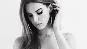 Lana Del Rey - Meet Me In The Pale Moonlight Lana Del Rey - Meet Me In The Pale Moonlight