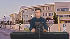 Piyanist Türküler Mezarımın Taşı Bozdağa Karşı Dünya Koleji Özel Okulu Birgi Koleji Okul Lisesi İlk