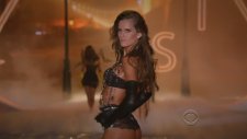 Miley Cyrus - Fu (Victoria Secret)