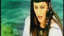 Zara - Bir Fırtına Tuttu Bizi