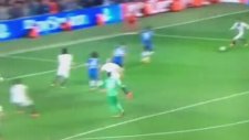 Petr Cech'in Son Saniyedeki Müthiş Kurtarışı