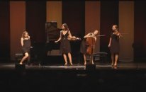 Salut Salon - Wettstreit Zu Viert