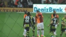 Emre Belözoğlu - Felipe Melo (Kırmızı Kart Sonrası)