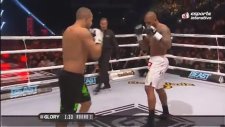 Kick-Box Müsabakasında Duygulandıran Anlar