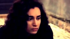 Zeynep Kerem - Senin Burada Olman Lazım