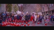 Annie Uluslararası Fragman