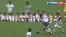 Kagawa Çocuklara Karşı