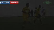 Halı Sahada Frikikten Panenka Golü