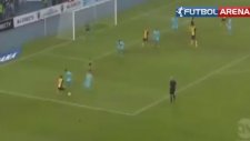 Mario Suarez 90'a Müthiş Vurdu!