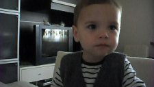 İlk Kez Patlayan Şeker Yiyen Bebek