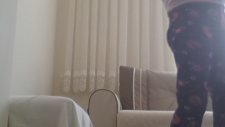 Küçük Kızı Kucağından Düşürdü