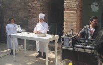 Fransız Aksanlı Ingilizce Konusan Sef (Çok Şirin)